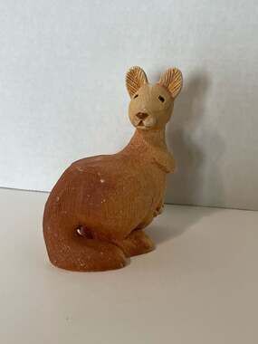 Artesania Rinconada Kangaroo with Joey Figurine #165